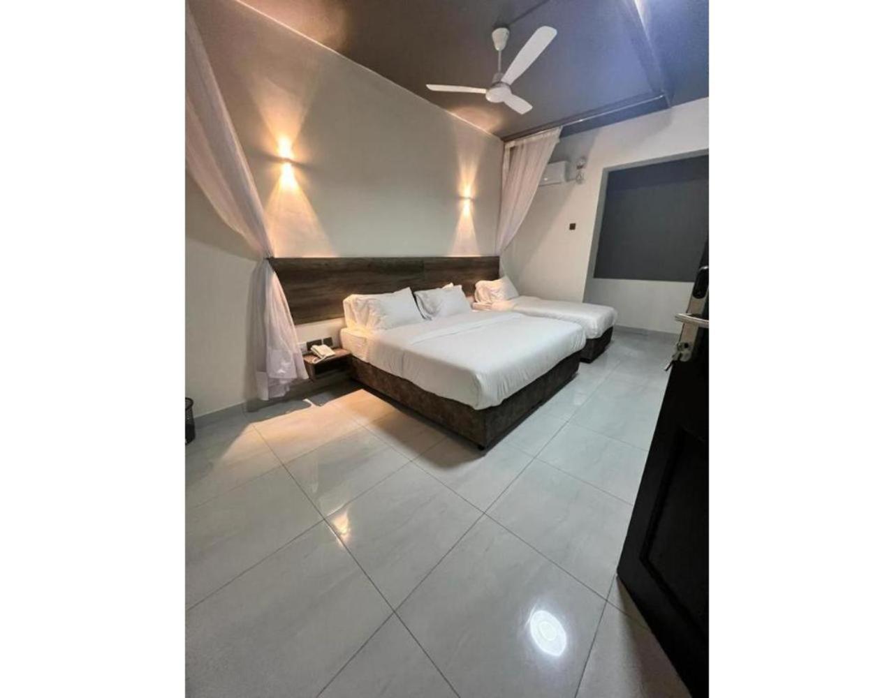 מומבסה The Ivory Suites מראה חיצוני תמונה